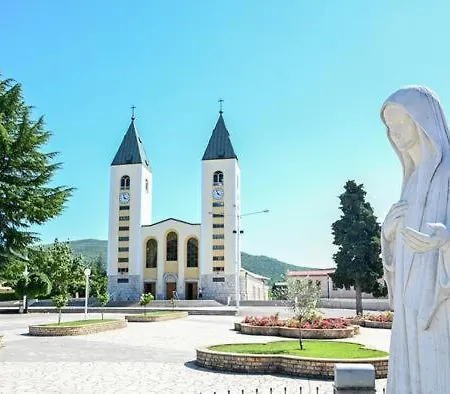 Sarin Dom wakacyjny *